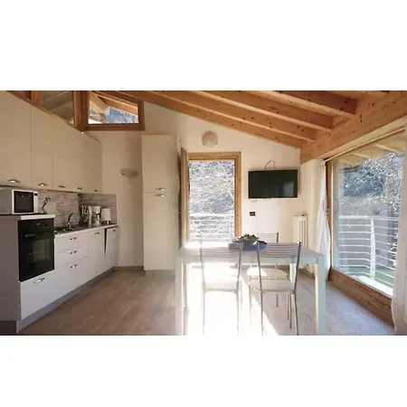 Rustico Prato Grande Con Vista Carriola