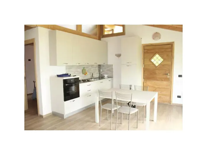 Rustico Prato Grande Con Vista Carriola