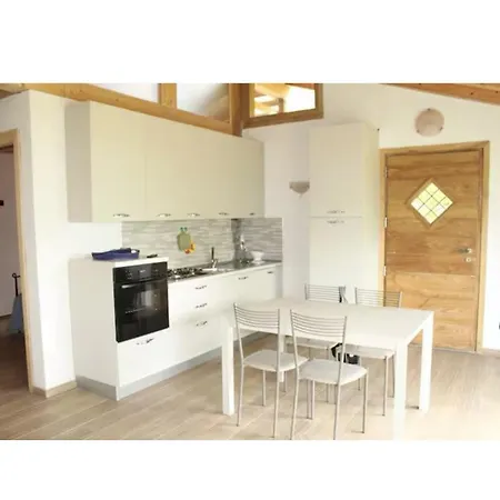 Rustico Prato Grande Con Vista Carriola